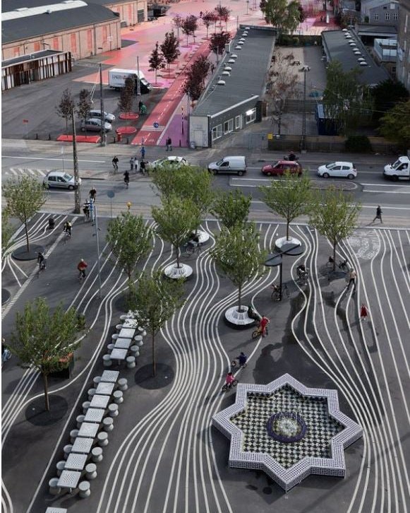 Design reference — urban plaza